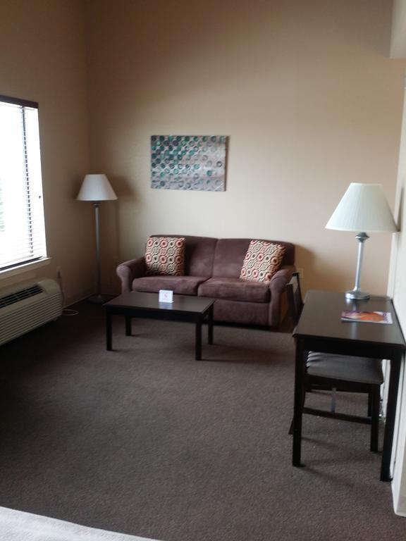 Ambassador Inn & Suites Baldwin Экстерьер фото
